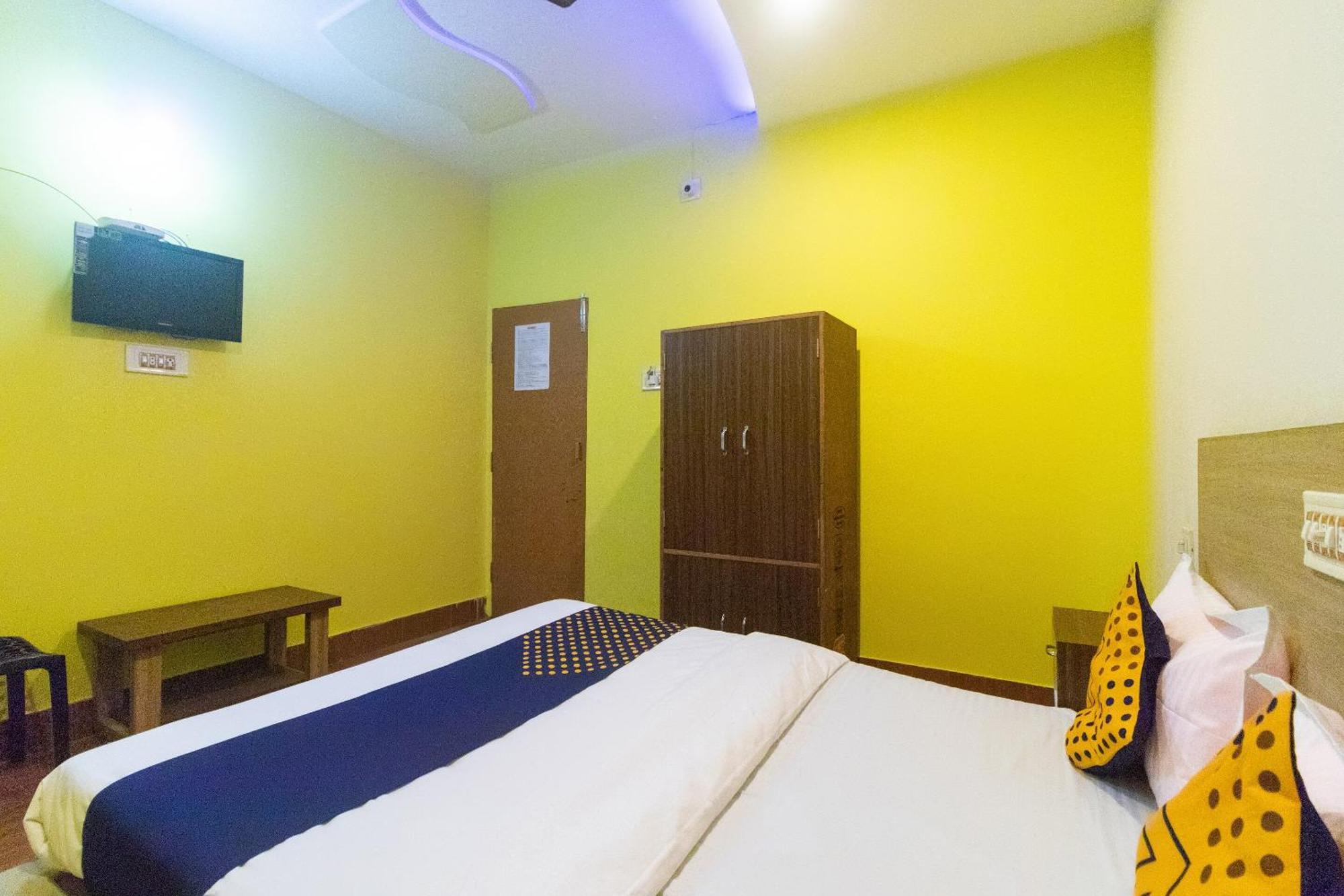 Spot On Prabir Residency Inn Urāli Extérieur photo