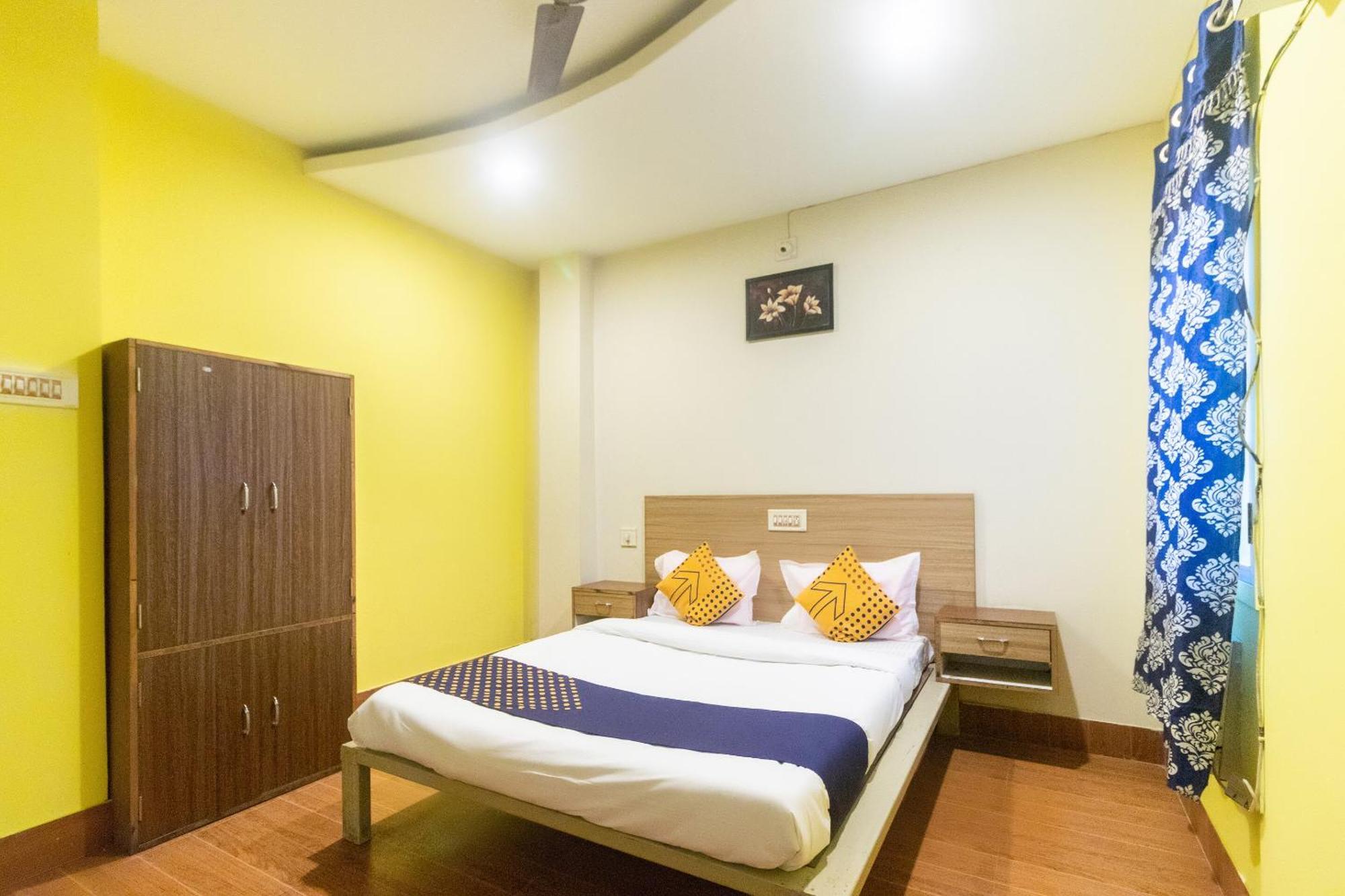 Spot On Prabir Residency Inn Urāli Extérieur photo